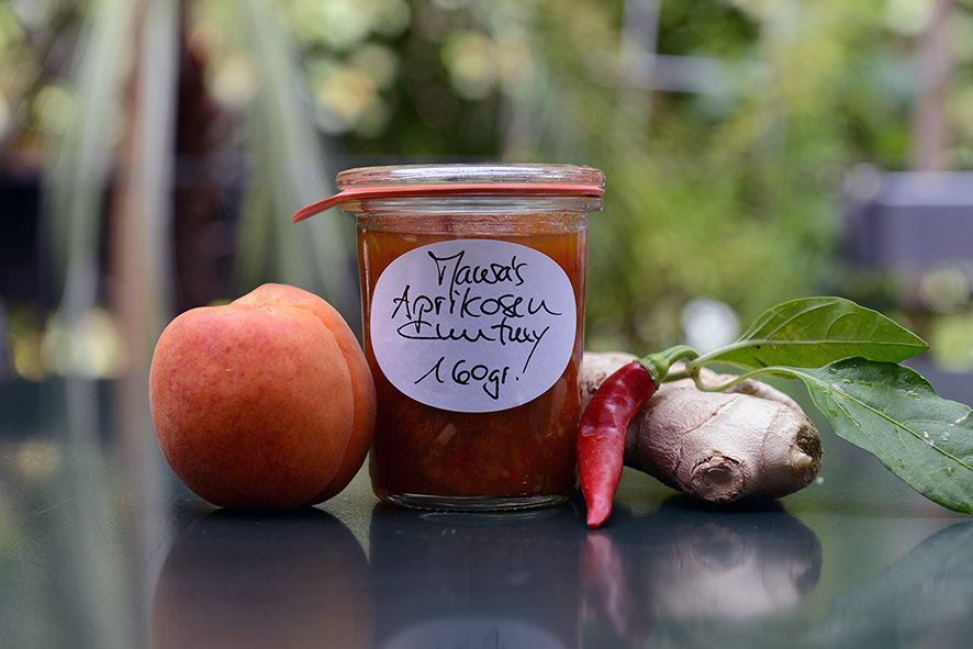 Hühnchen In Mandelkruste Mit Rhabarber Chutney — Rezepte Suchen